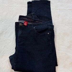 Liverpool Jeans women’s size 16, Navy Skinny Jeans